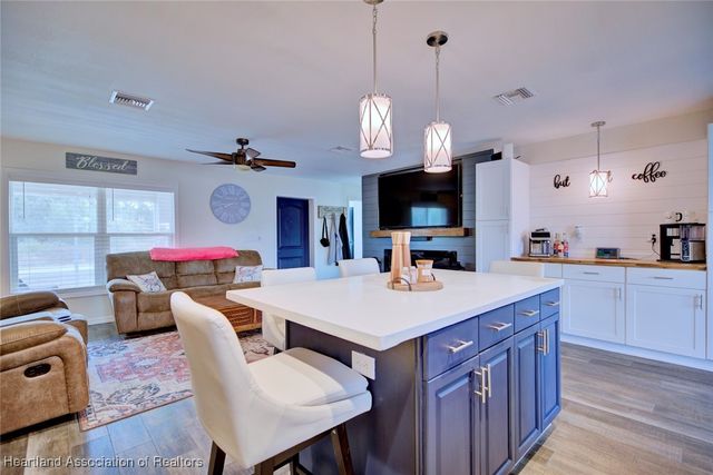 362 Parker Street NE, Lake Placid, FL 33852