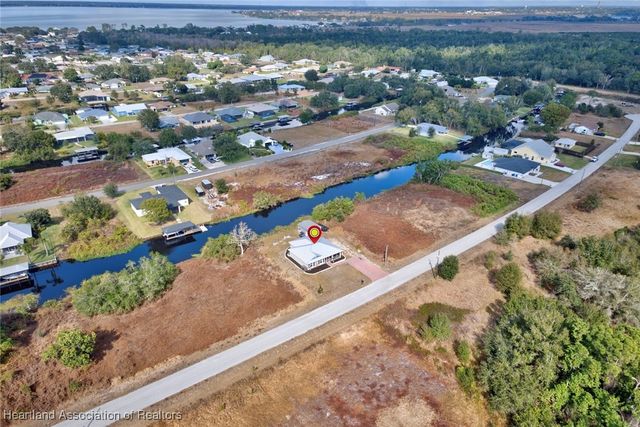 362 Parker Street NE, Lake Placid, FL 33852