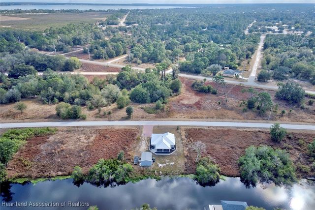 362 Parker Street NE, Lake Placid, FL 33852