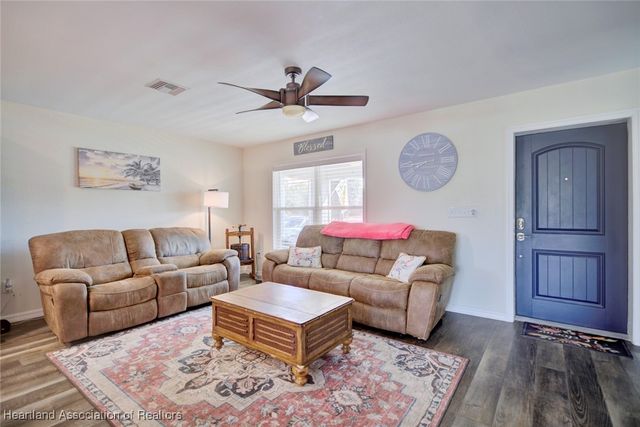 362 Parker Street NE, Lake Placid, FL 33852