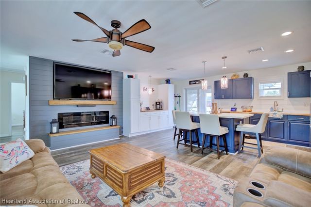 362 Parker Street NE, Lake Placid, FL 33852