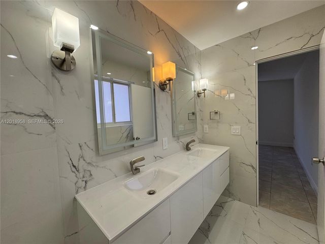15428 SW 50th Ter 0, Miami, FL 33185