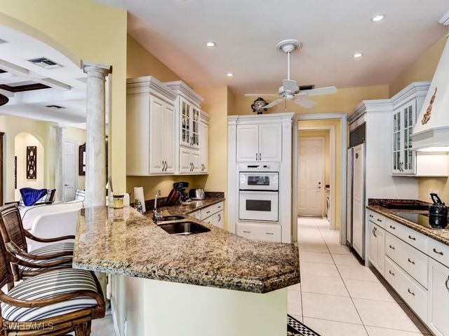 605 6th AVE N, Naples, FL 34102