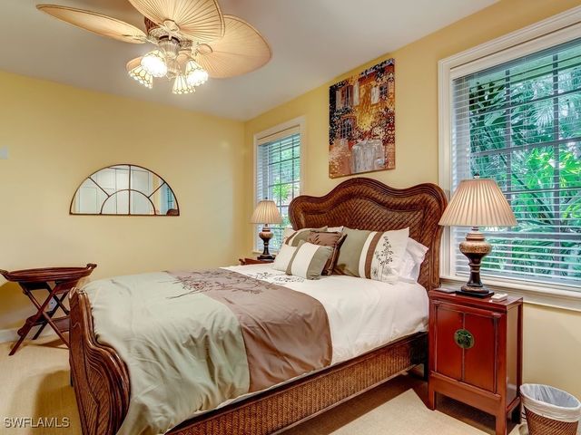 605 6th AVE N, Naples, FL 34102