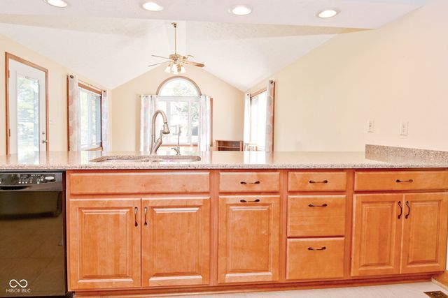 7676 Amber Turn, Plainfield, IN 46168