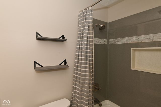 7676 Amber Turn, Plainfield, IN 46168