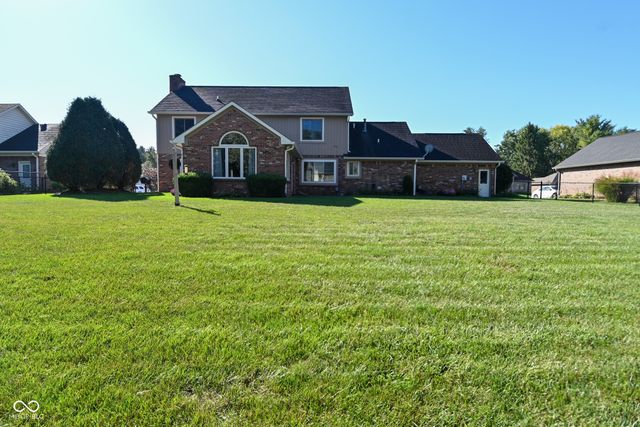 7676 Amber Turn, Plainfield, IN 46168