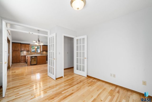 709 E Sandpiper Trl Trail, Sioux Falls, SD 57108