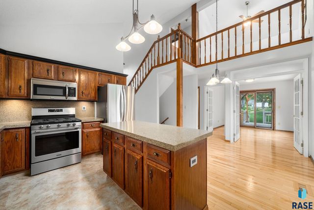 709 E Sandpiper Trl Trail, Sioux Falls, SD 57108