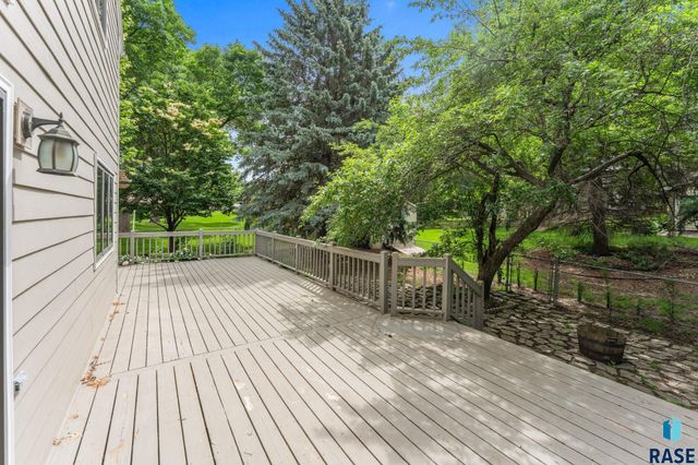709 E Sandpiper Trl Trail, Sioux Falls, SD 57108