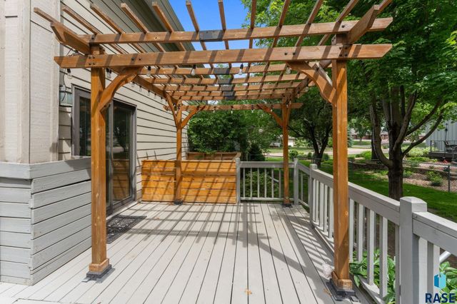 709 E Sandpiper Trl Trail, Sioux Falls, SD 57108