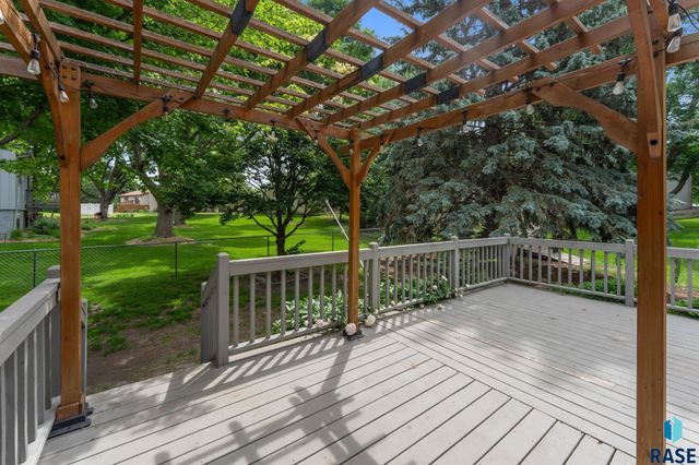 709 E Sandpiper Trl Trail, Sioux Falls, SD 57108