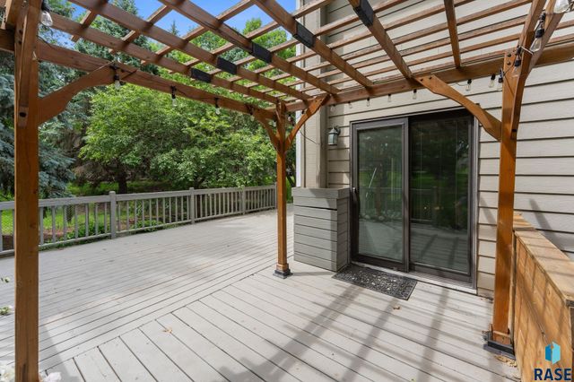 709 E Sandpiper Trl Trail, Sioux Falls, SD 57108