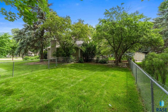 709 E Sandpiper Trl Trail, Sioux Falls, SD 57108