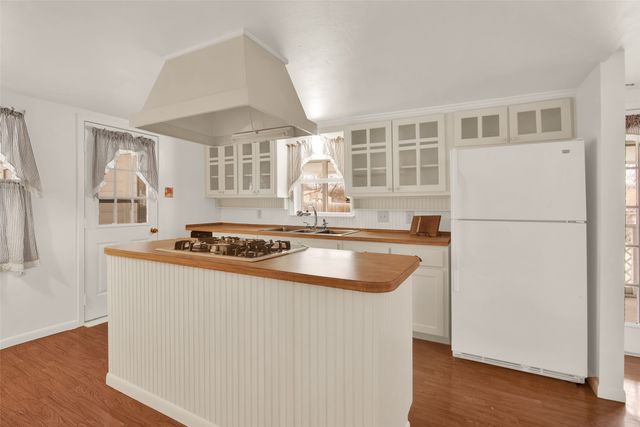 404 N Blanton, Whitewright, TX 75491