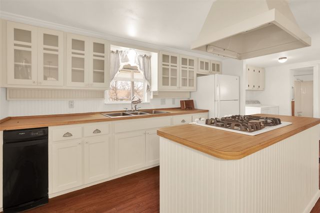 404 N Blanton, Whitewright, TX 75491
