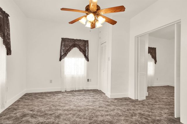 404 N Blanton, Whitewright, TX 75491