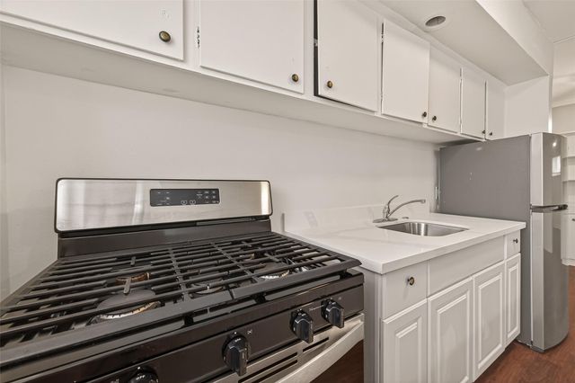 1217 Heights Boulevard 1, Houston, TX 77008