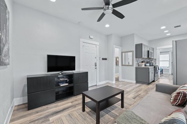 412 Drew Street 4, Houston, TX 77006