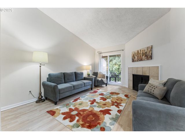 5160 Sw 180TH Ave 2, Beaverton, OR 97078