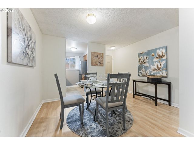 5160 Sw 180TH Ave 2, Beaverton, OR 97078