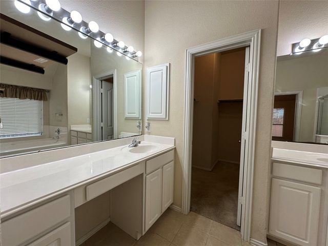 2808 Garner Park Drive, Pearland, TX 77584