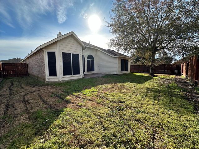 2808 Garner Park Drive, Pearland, TX 77584