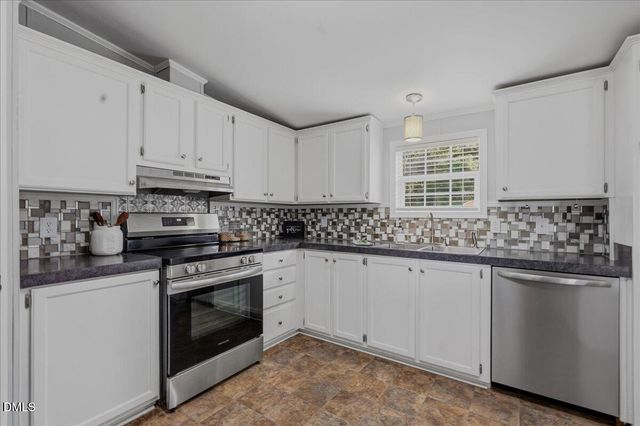 102 Clifton Ridge Drive, Pikeville, NC 27863