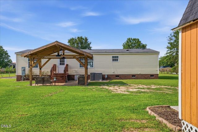 102 Clifton Ridge Drive, Pikeville, NC 27863