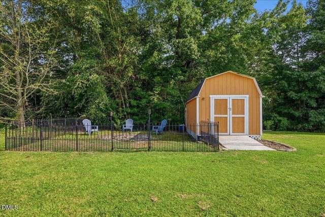 102 Clifton Ridge Drive, Pikeville, NC 27863