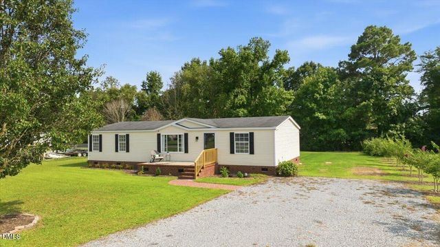 102 Clifton Ridge Drive, Pikeville, NC 27863