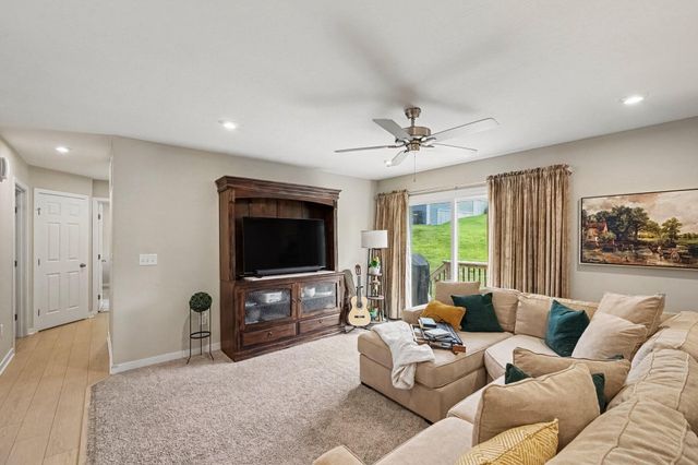 6821 Green Isle Lane, Union, KY 41091
