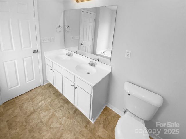 2701 Buckleigh Drive, Charlotte, NC 28215