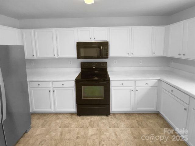 2701 Buckleigh Drive, Charlotte, NC 28215