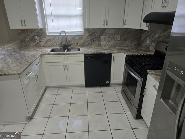 293 Eagle Way, Stockbridge, GA 30281