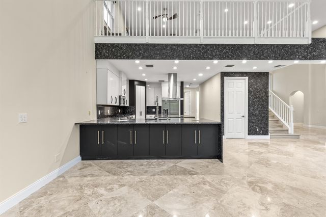 6966 Great Falls Circle, Boynton Beach, FL 33437