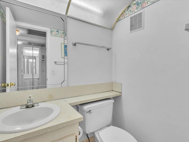 5 Markham A, Deerfield Beach, FL 33442