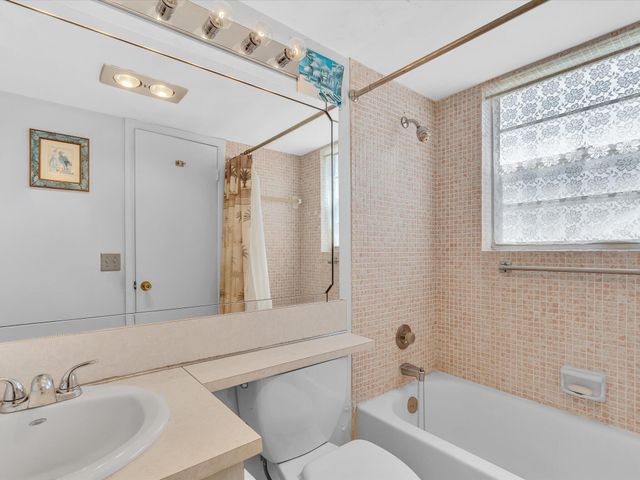 5 Markham A, Deerfield Beach, FL 33442