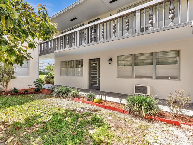 5 Markham A, Deerfield Beach, FL 33442