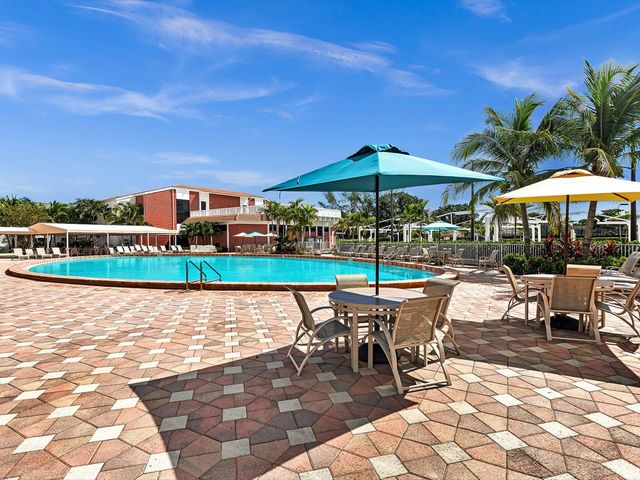 5 Markham A, Deerfield Beach, FL 33442
