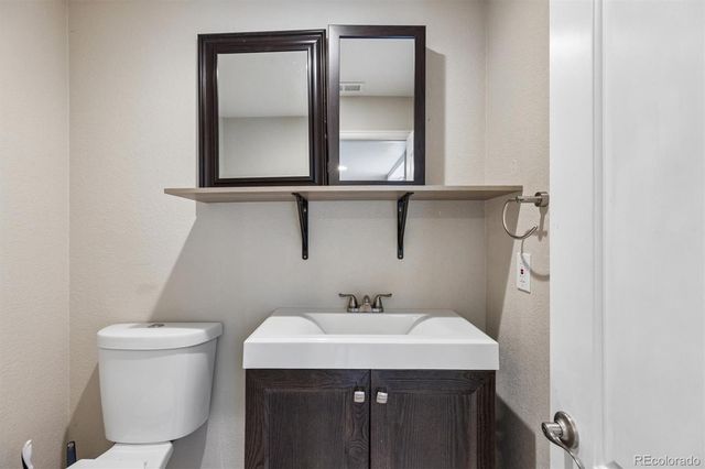 8310 W Fairview Avenue, Littleton, CO 80128