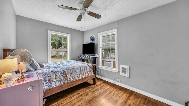 1007 SE 24th Street, Mineral Wells, TX 76067