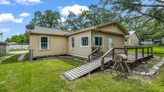 1007 SE 24th Street, Mineral Wells, TX 76067