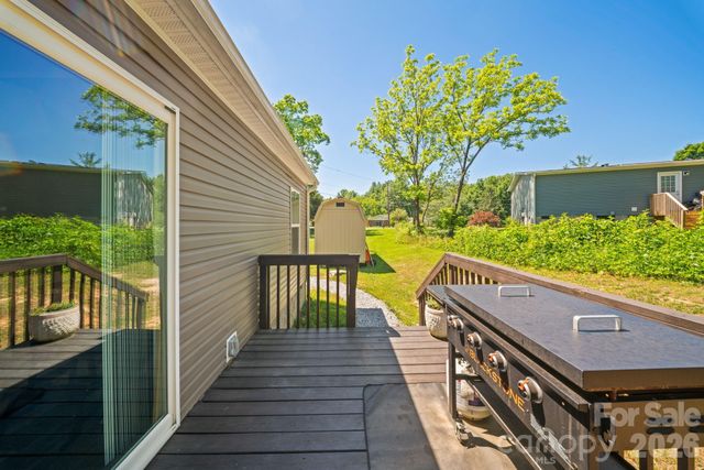 151 Field Sparrow Lane, Hendersonville, NC 28792