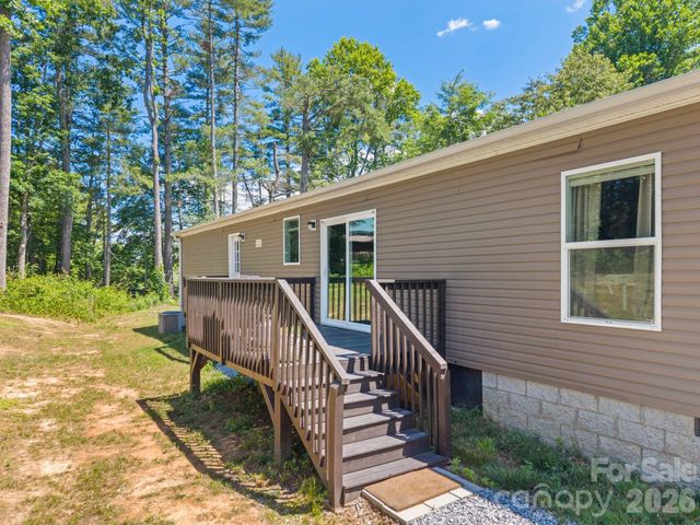 151 Field Sparrow Lane, Hendersonville, NC 28792