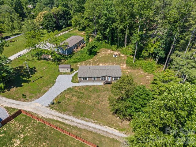 151 Field Sparrow Lane, Hendersonville, NC 28792