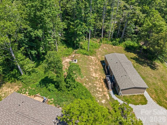 151 Field Sparrow Lane, Hendersonville, NC 28792