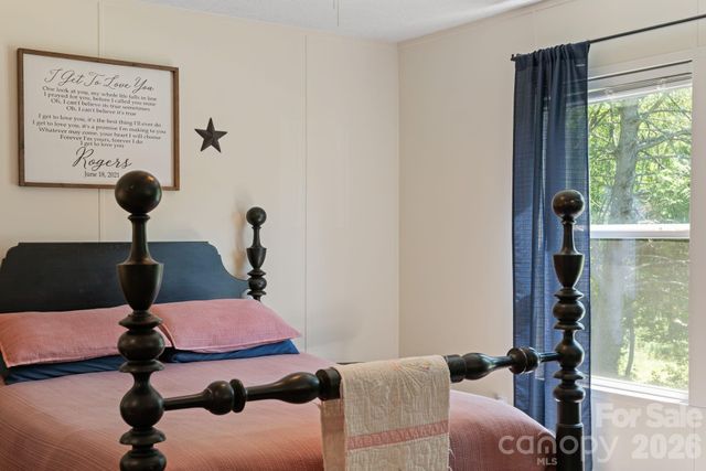 151 Field Sparrow Lane, Hendersonville, NC 28792