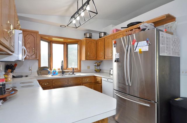 7227 Peterson Trail, Hugo, MN 55038