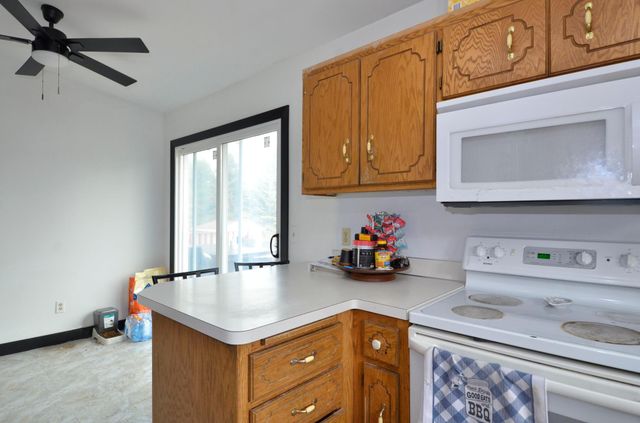 7227 Peterson Trail, Hugo, MN 55038